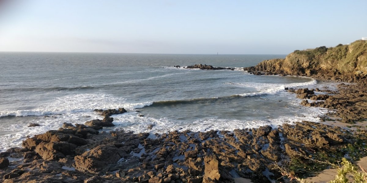 Les meilleurs loisirs d'été en Bretagne : Surf, culture et nature - HawaiiSurf