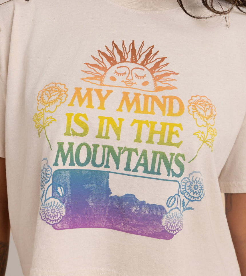 Mountain Cropped Boxy Premium Tee