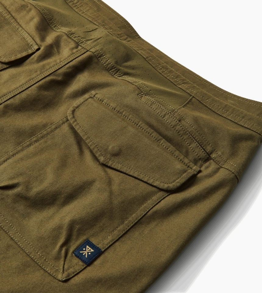 Layover Traveler Shorts 17"#ShortsRoark