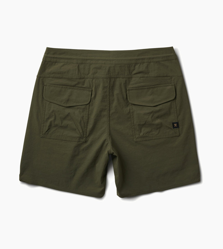 Layover Trail Shorts 17"