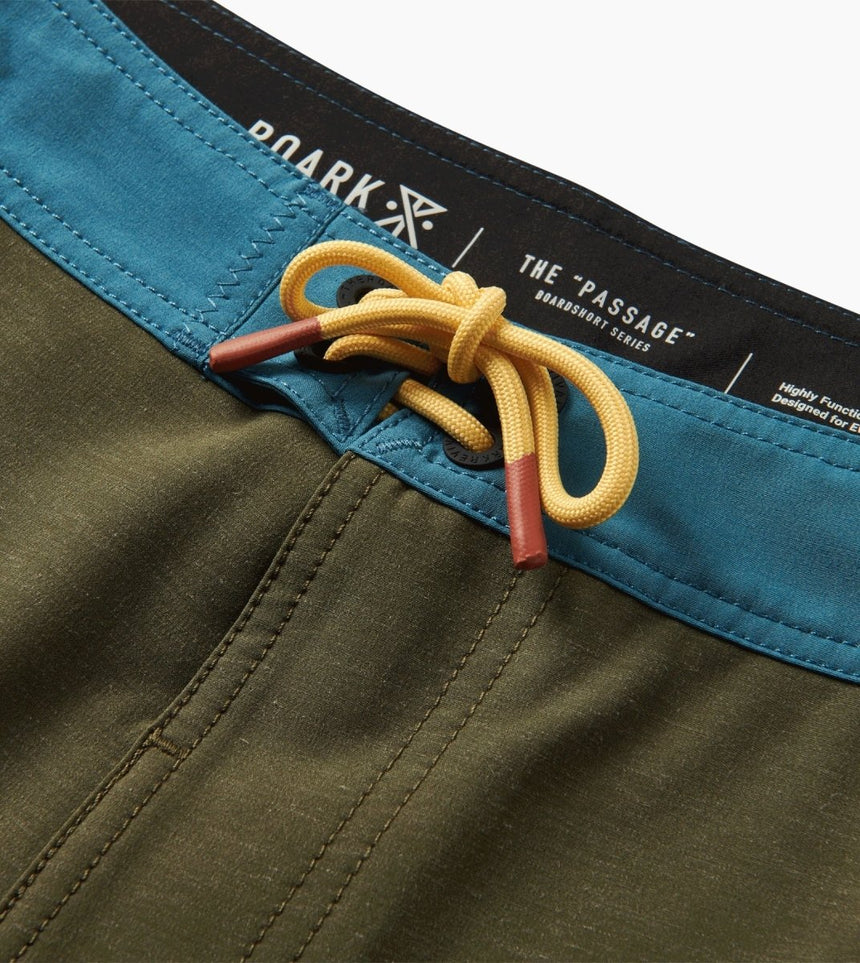 Passage Side Panel Boardshorts 16"#BoardshortsRoark