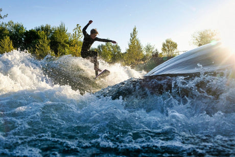 Découverte du riversurfing : une nouvelle vague à maîtriser - HawaiiSurf